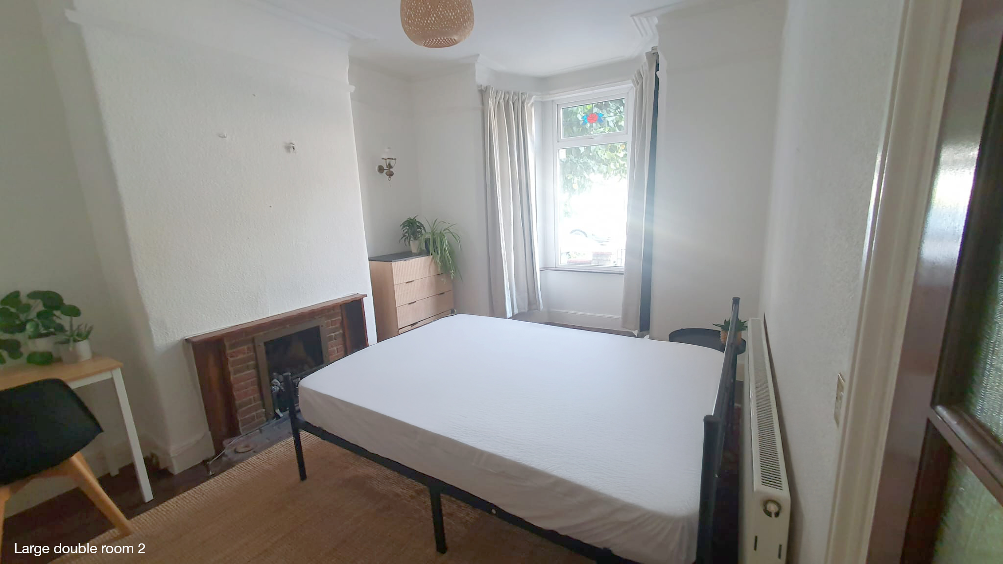 Newly renovated, Modern House Share – 3 spacious Rooms